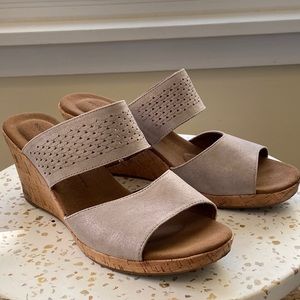 Rockport wedge Sandals size 11